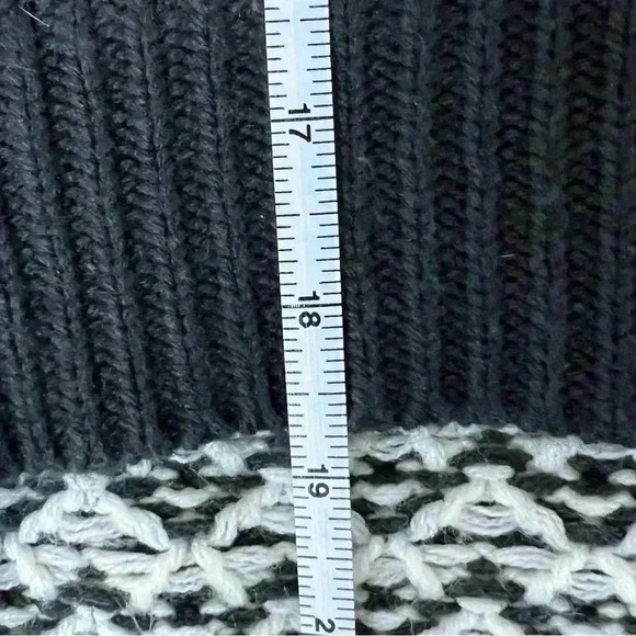 Under Skies Colorful Knit Sweater Small - Picture 16 of 16